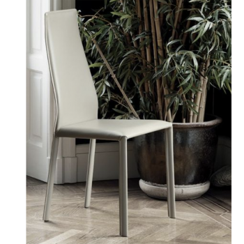 Dalila Bontempi Stuhl mit Stahlkonstruktion komplett mit Leder bezogen