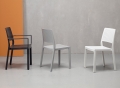 Stapelbarer Stuhl Emi ohne Armlehnen aus Technopolymer Scab Design