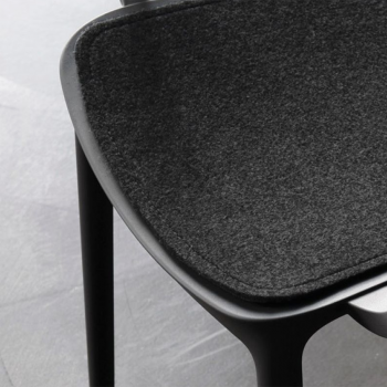 Hidra Stuhl aus Polypropylen oder gepolstert