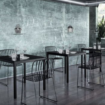 Stapelbarer Freak-Eisenstuhl von Bontempi mit lackierter Stahlstruktur