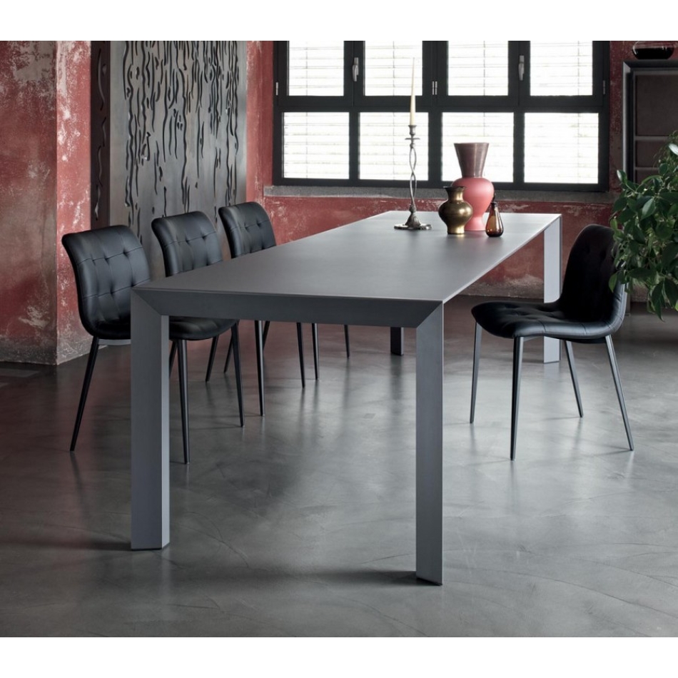 Kuga Stuhl von Bontempi mit Holz-Metallbeinen