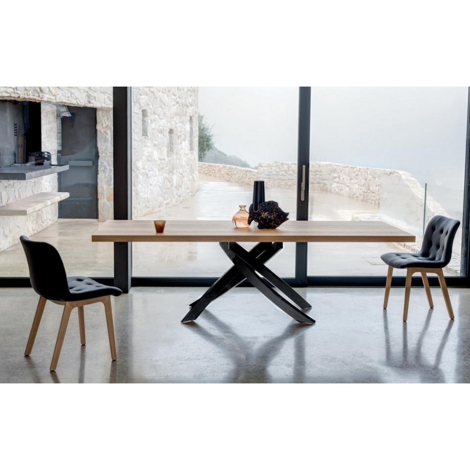 Kuga Stuhl von Bontempi mit Holzmetallbeinen