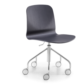 Stuhl Liù aus Metall, Holz, bezogen mit Stoff, Leder, Leder mit horizontalen Nähten oder Falten,