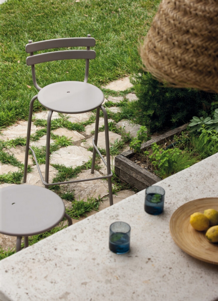 Vermobil Stapelbarer Eisenhocker Grace GR150 - Hocker | Gleiche Möbel