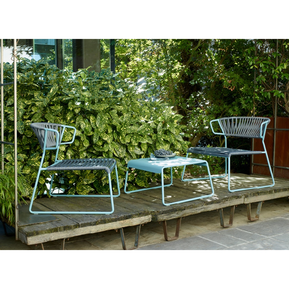 Argo Couchtisch 60x60 aus Technopolymer und stapelbarem Scab Design