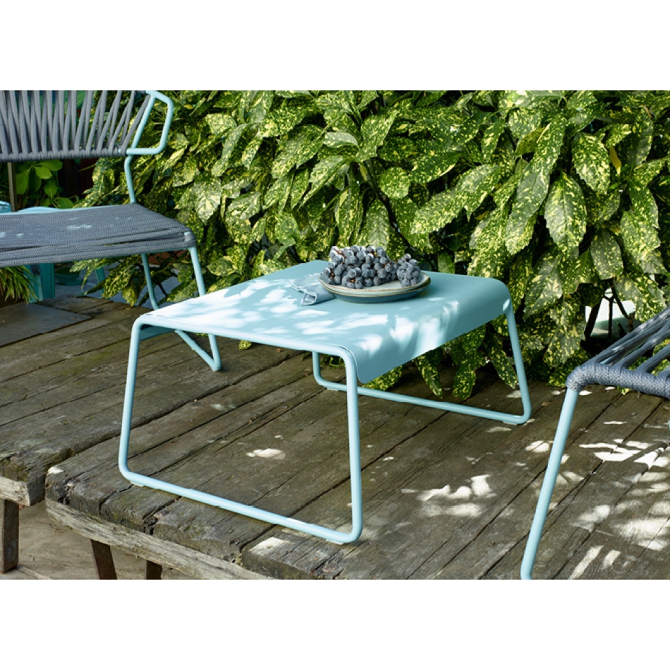 Argo Couchtisch 60x60 aus Technopolymer und stapelbarem Scab Design