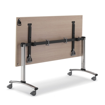 Yota Wartetisch von Olivo & Groppo