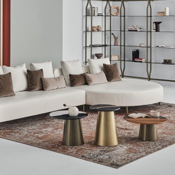 Yang Couchtisch von Bontempi mit Stahlgestell und dekorativen Details