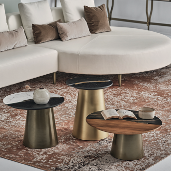 Yang Couchtisch von Bontempi mit Stahlgestell und dekorativen Details