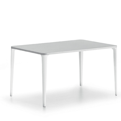 Nenè Tisch mit quadratischer, rechteckiger, runder und dreieckiger Metallstruktur von Midj