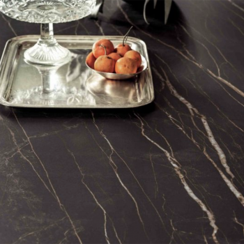 Universe XXL-Tisch von Bontempi mit rechteckigem Stahlgestell