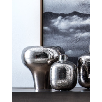 Tob Big Vase von Adriani & Rossi