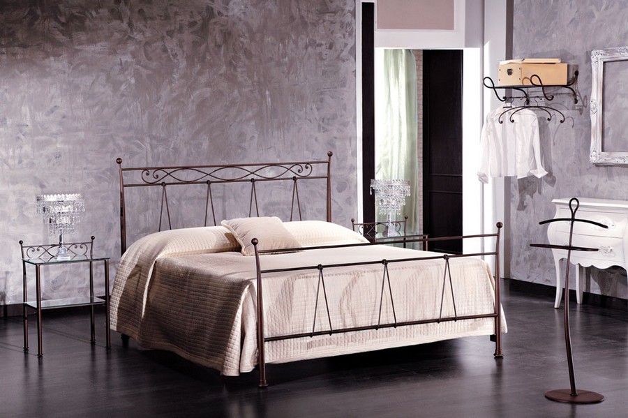 Elizaebeth double bed entirely in wrought iron