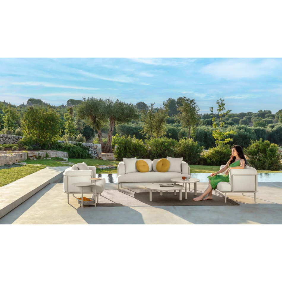 Lisa outdoor sofa by Talenti 
