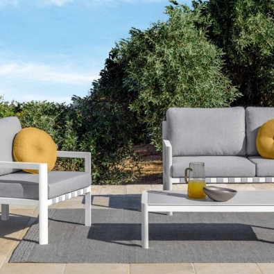 Nunù sofa by Talenti in two sizes