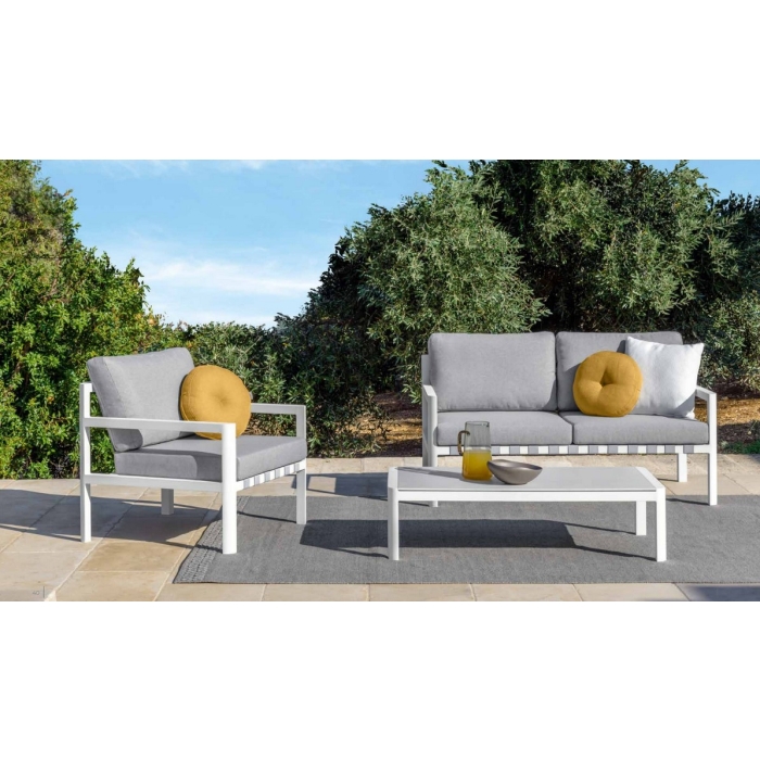 Nunù sofa by Talenti in two sizes