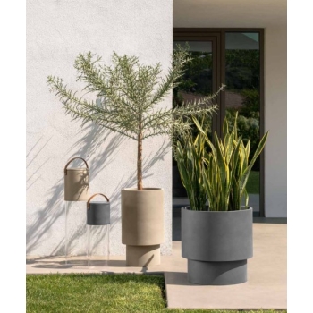Kukà eco cement planter by Talenti