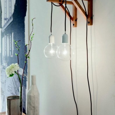 Lamp of Altacorte wall with wooden corner