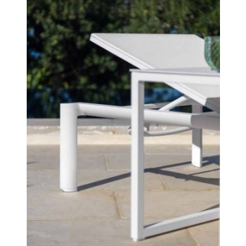 Nunù outdoor lounger by Talenti