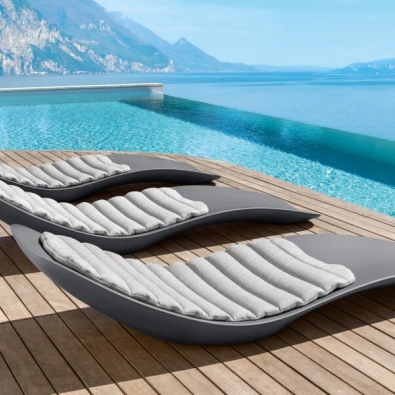 Reef sunbed by Talenti