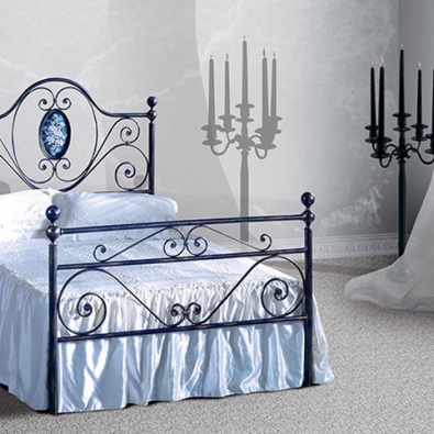 Ambra double bed by Pama Letti