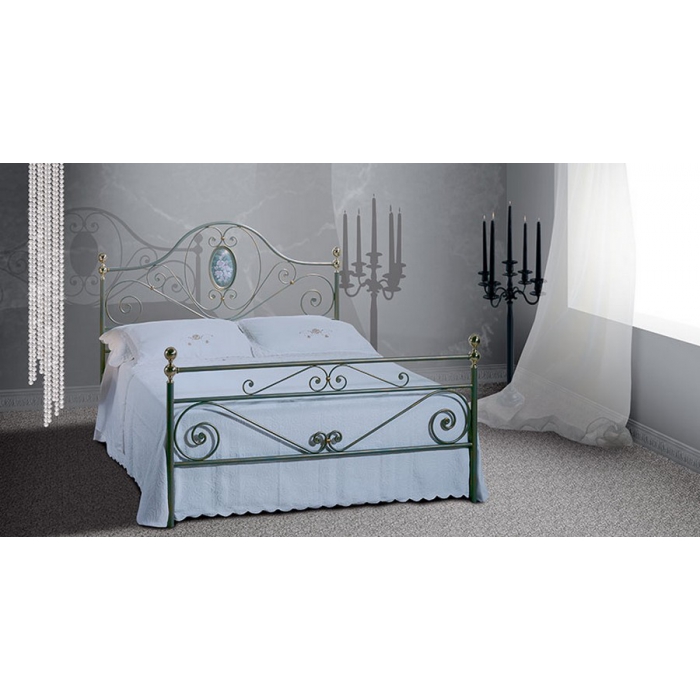 Ambra double bed by Pama Letti
