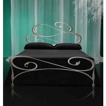 Argo double bed by Pama Letti