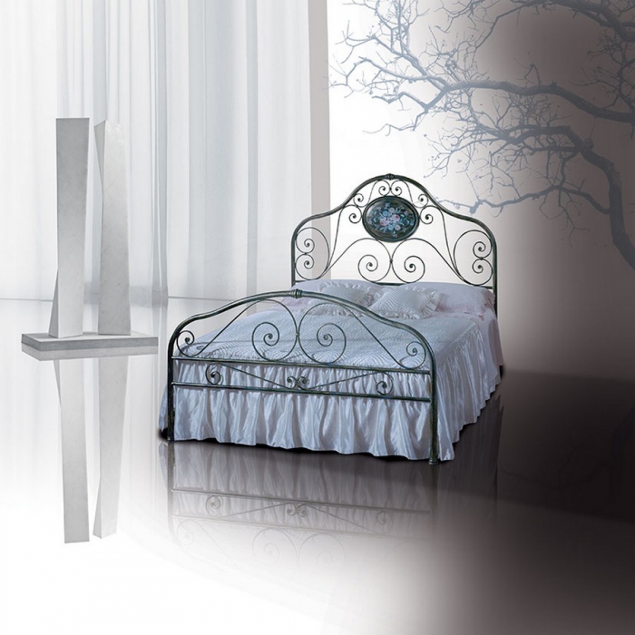 Aurora double bed by Pama Letti