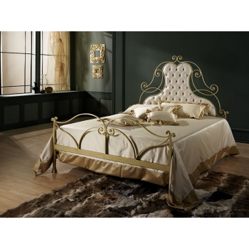 Ginevra double bed by Pama Letti