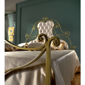 Ginevra double bed by Pama Letti