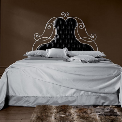 Ginevra double bed by Pama Letti