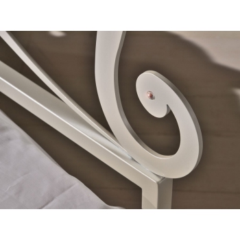 Conchiglia double bed in wrought iron handcrafted