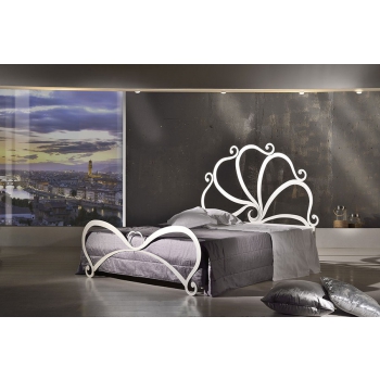 Conchiglia double bed in wrought iron handcrafted