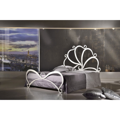 Conchiglia double bed in wrought iron handcrafted