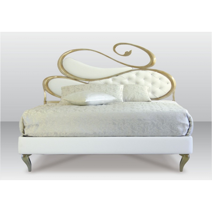 Nausica double bed by Pama Letti