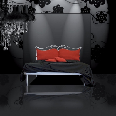 Olimpia bed for a half square by Pama Letti