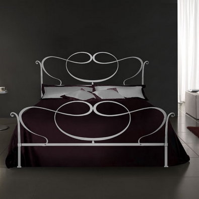 Tango double bed by Pama Letti