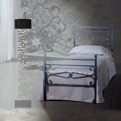 Uranus single bed by Pama Letti