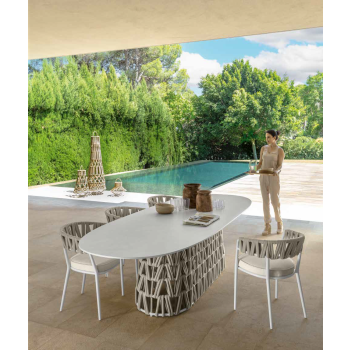 Swipe dining armchair by Talenti