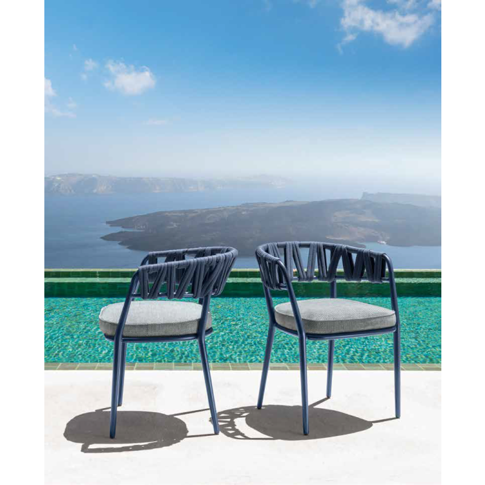 Swipe dining armchair by Talenti