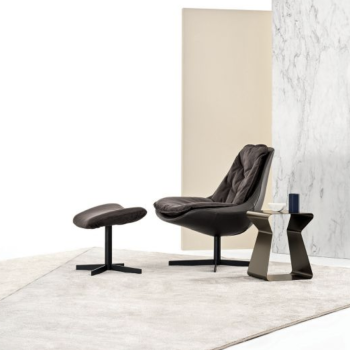 Daya leather armchair by Bontempi