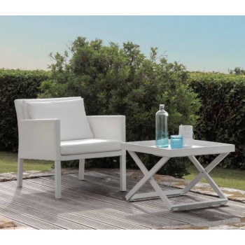 Outdoor armchair from the Step line by Talenti