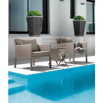 Outdoor armchair from the Step line by Talenti