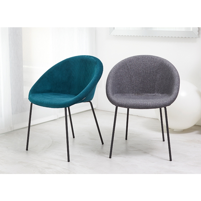Gio chair with armrests in stackable technopolymer Scab Design