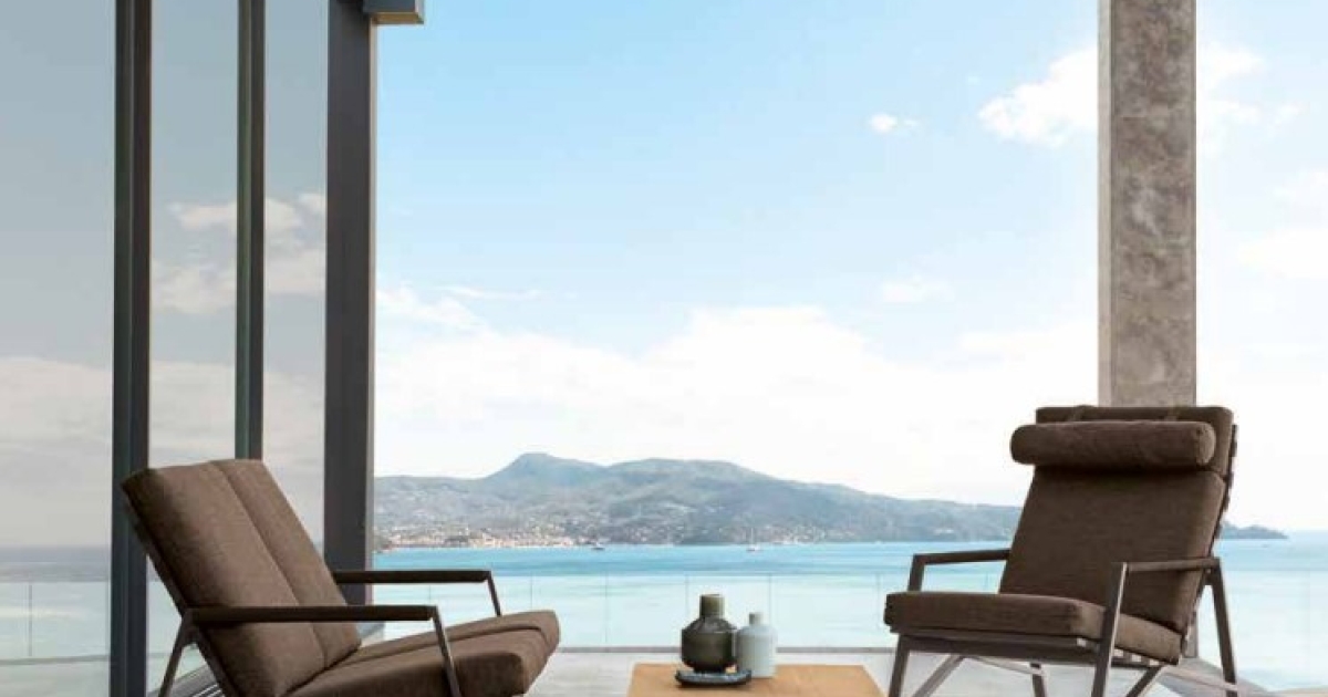 Cottage living armchair by Talenti