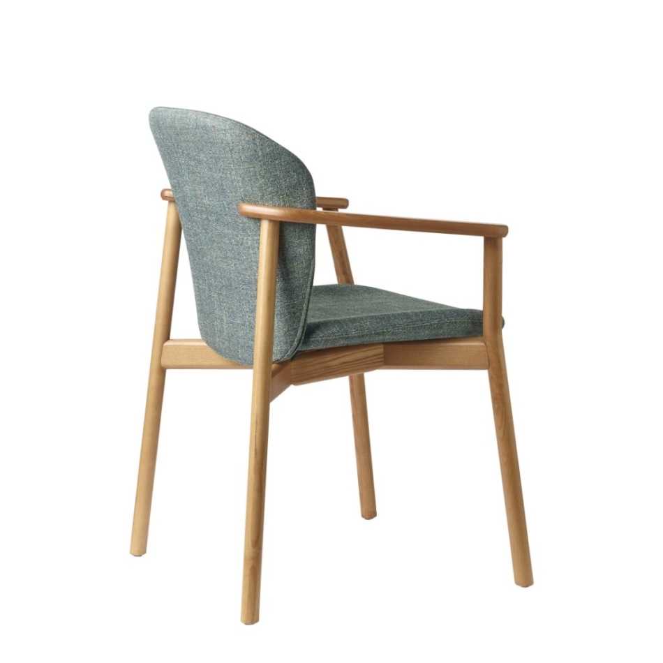 Natural Finn armchair with armrests by Scab Design