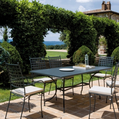 Tosca TO101 chair in iron and stackable Vermobil