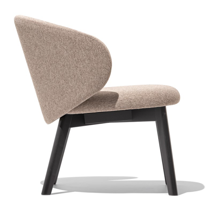 Tuka CB2113 armchair by Connubia padded and enveloping 