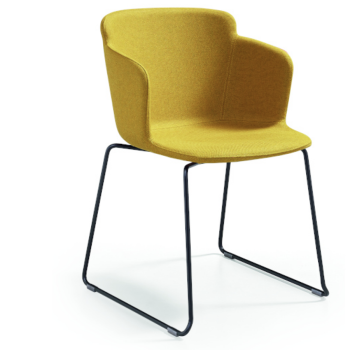Calla PM armchair in polypropylene or padded