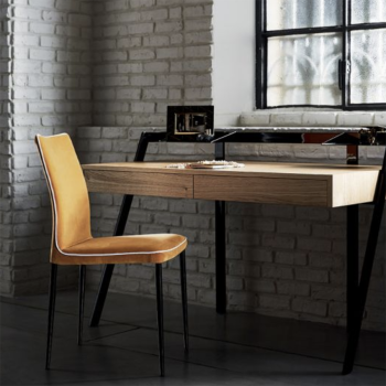Elegant Zac desk by Bontempi with wooden top and steel structure